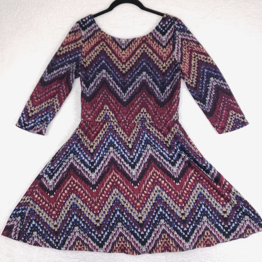 Lily Rose Chevron Skater Dress Burgundy Purple Blue 3/4 Sleeve M Fit & Flare Y2K